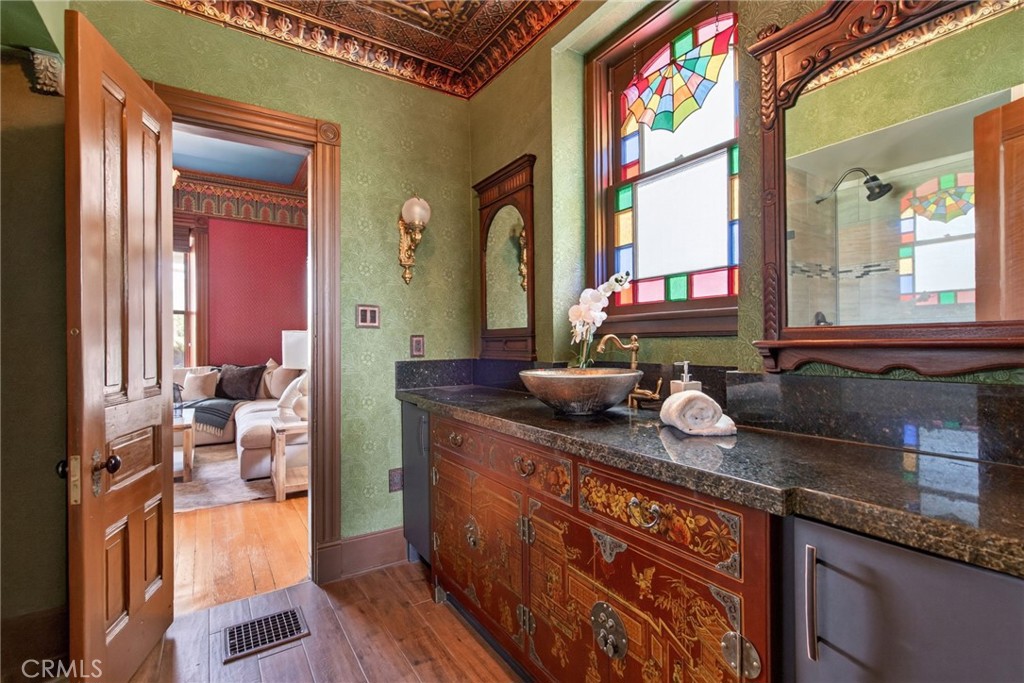 2812 Ivy Property Photo 14
