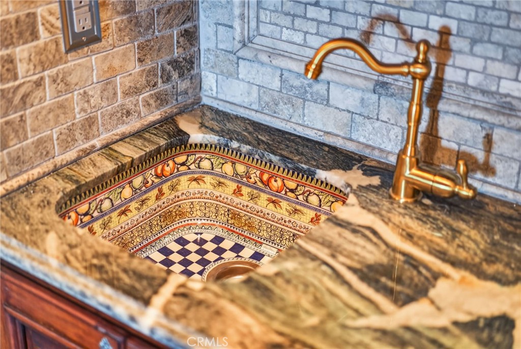 2812 Ivy Property Photo 32