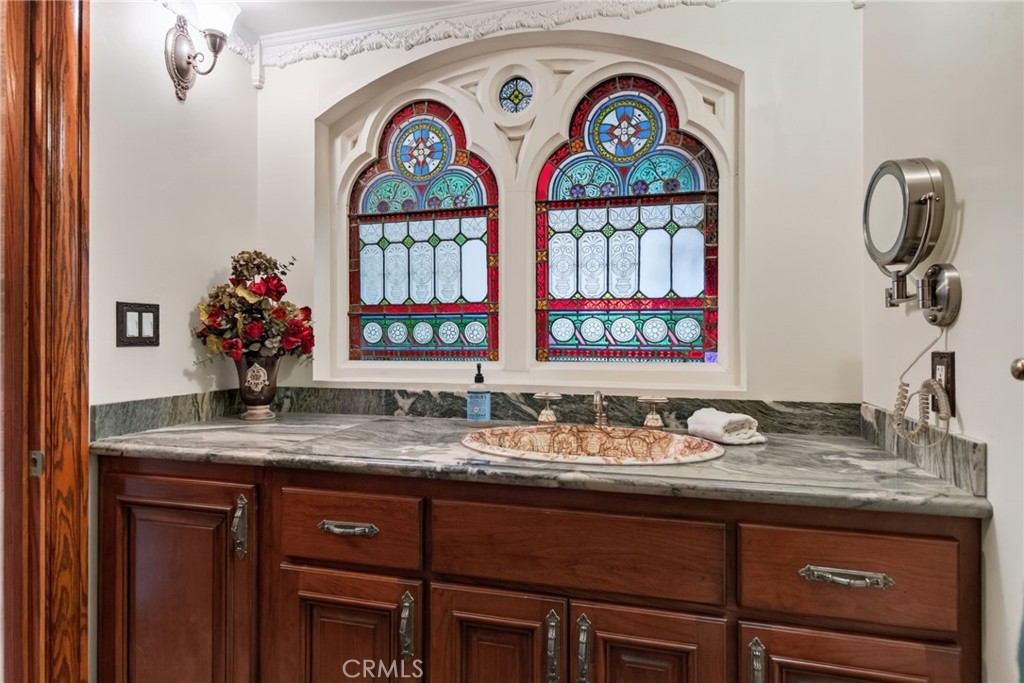 2812 Ivy Property Photo 33