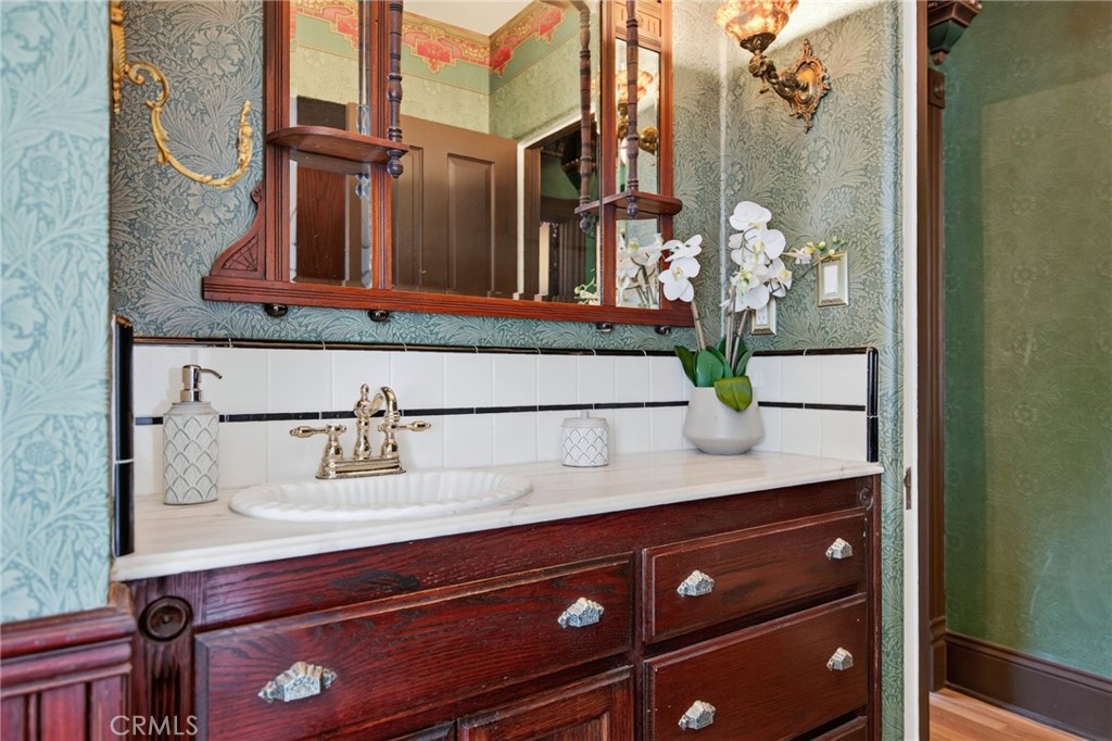 2812 Ivy Property Photo 50