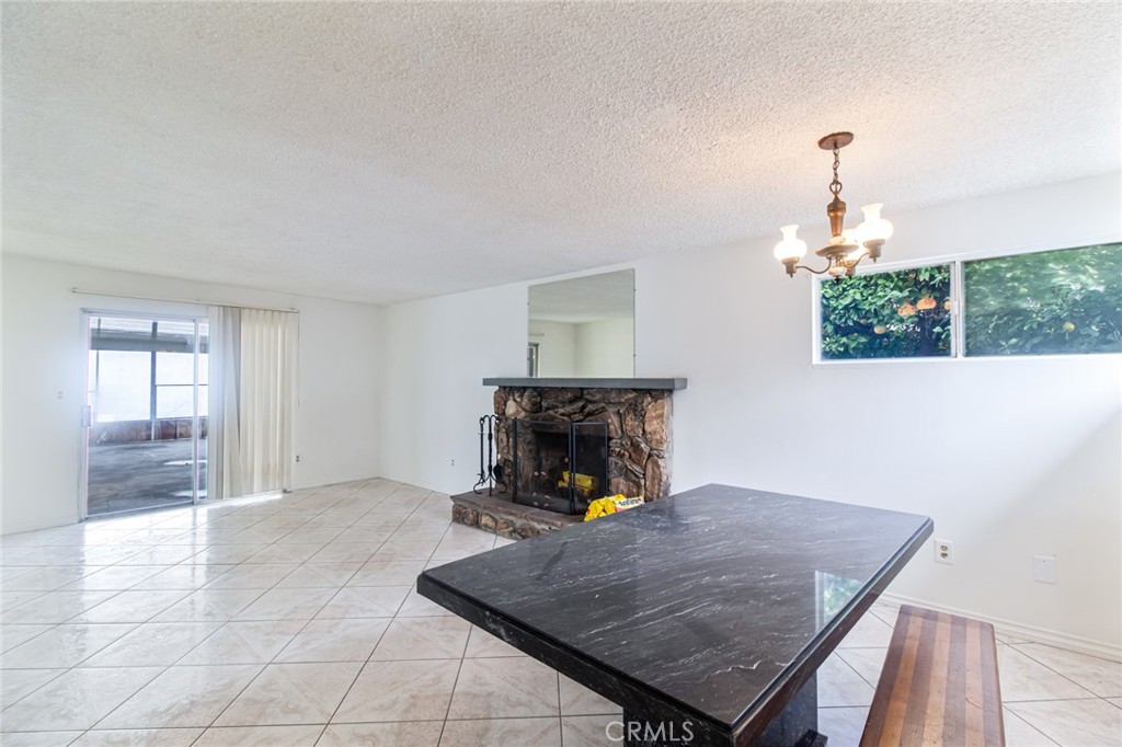 825 N Lilac Avenue Property Photo 15