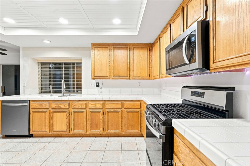1481 Genoa Property Photo 9