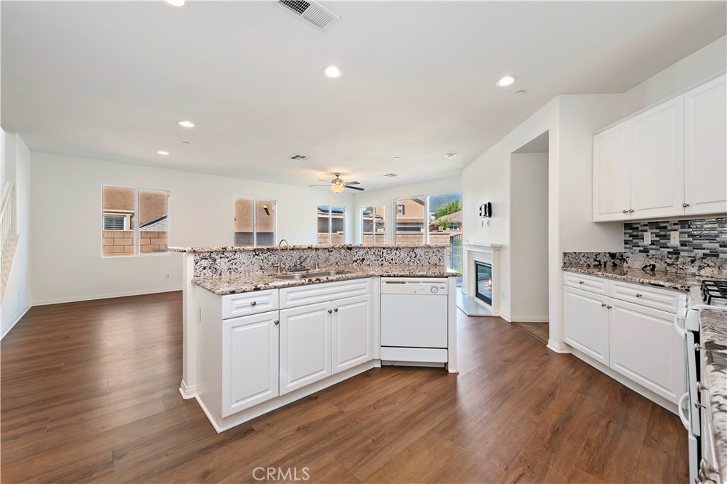 15834 Vienna Property Photo 15