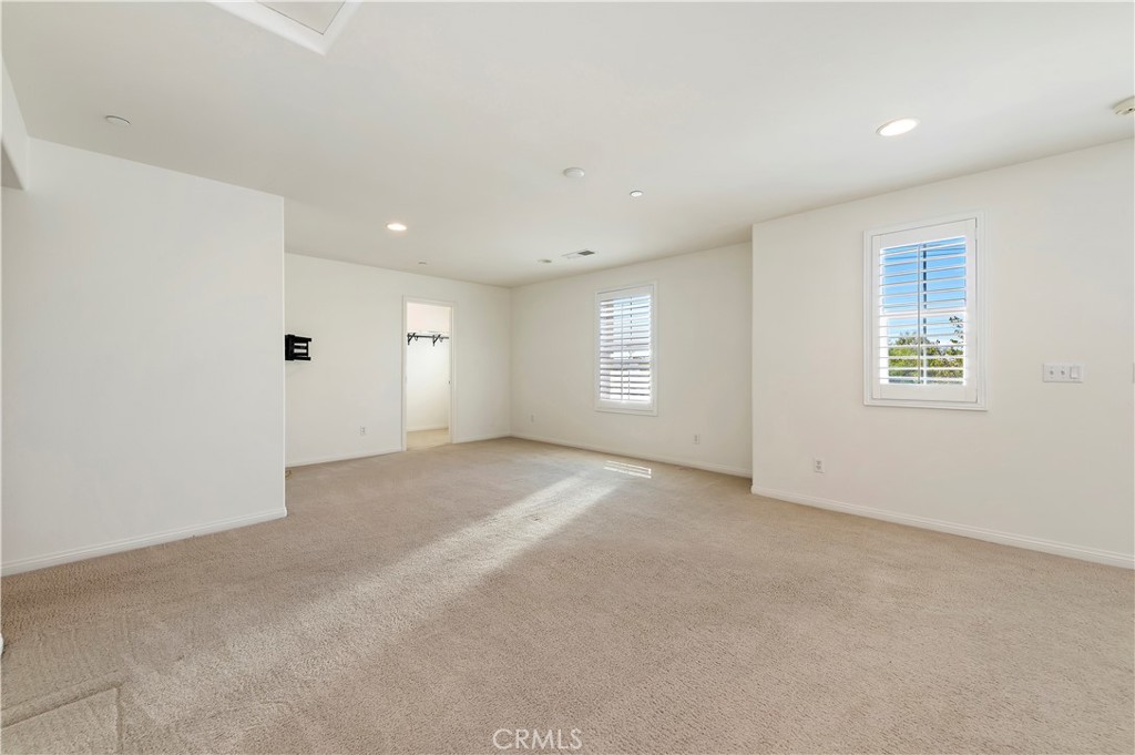 15834 Vienna Property Photo 22