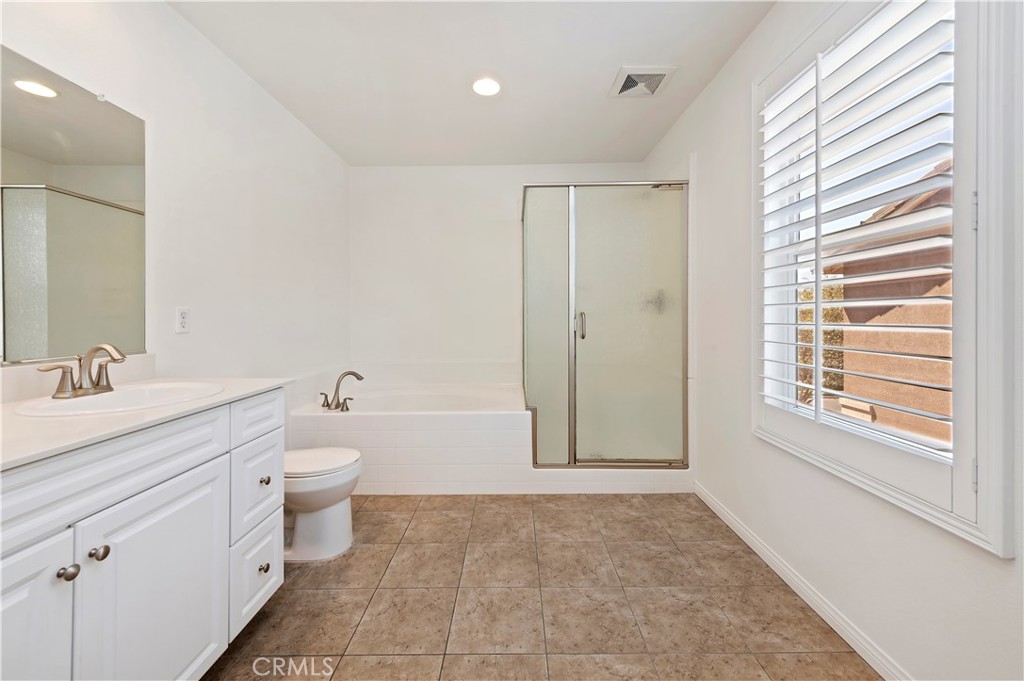 15834 Vienna Property Photo 31