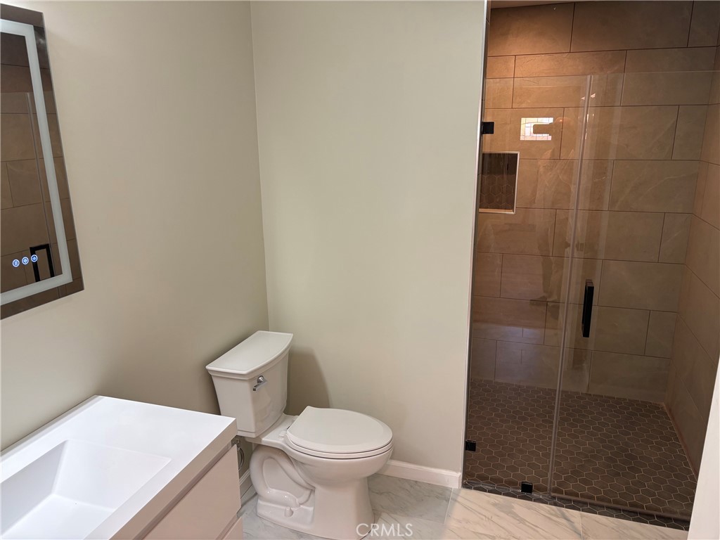 1148 N Elmwood Avenue 02 Property Photo 8