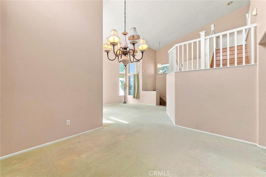 637 Avondale Property Photo 8