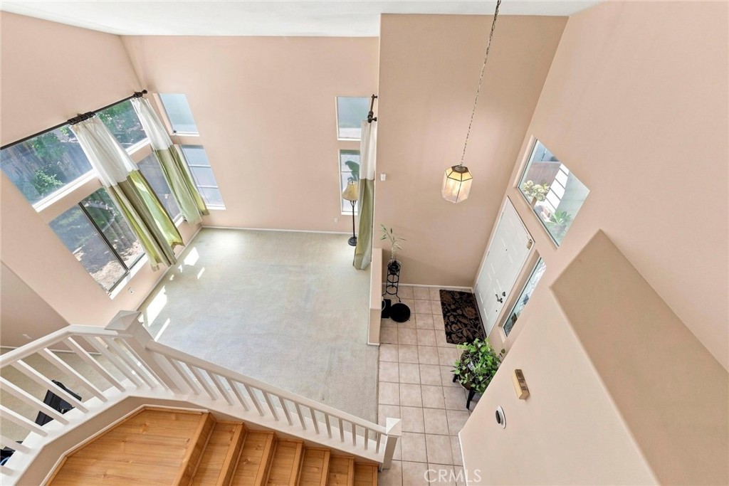 637 Avondale Property Photo 32