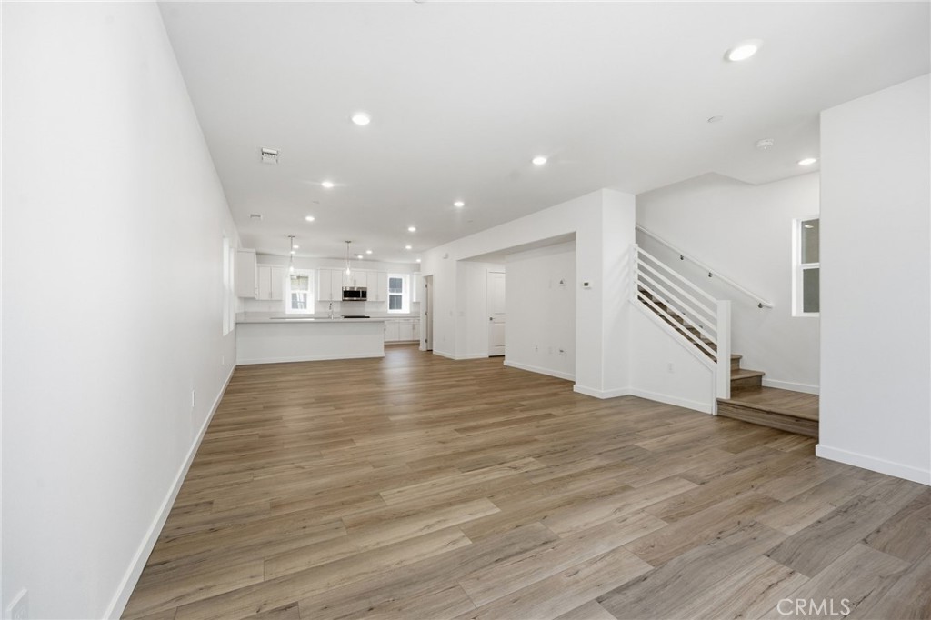 2511 Bombay Street Property Photo 9