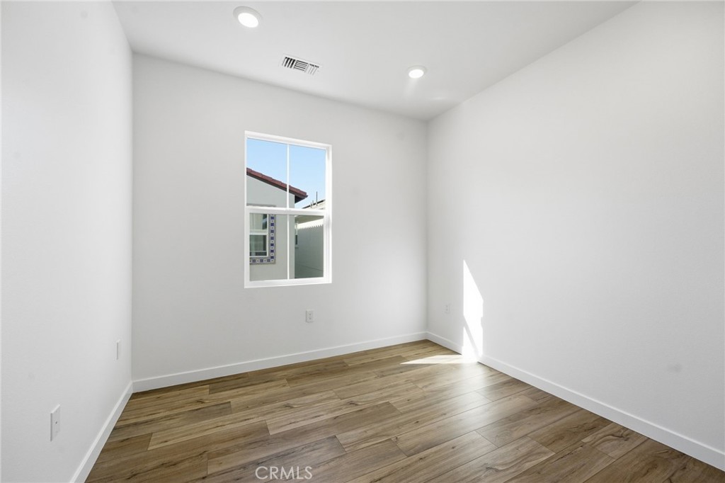 2511 Bombay Street Property Photo 16