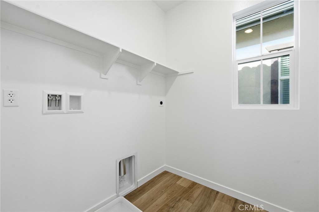 2511 Bombay Street Property Photo 18