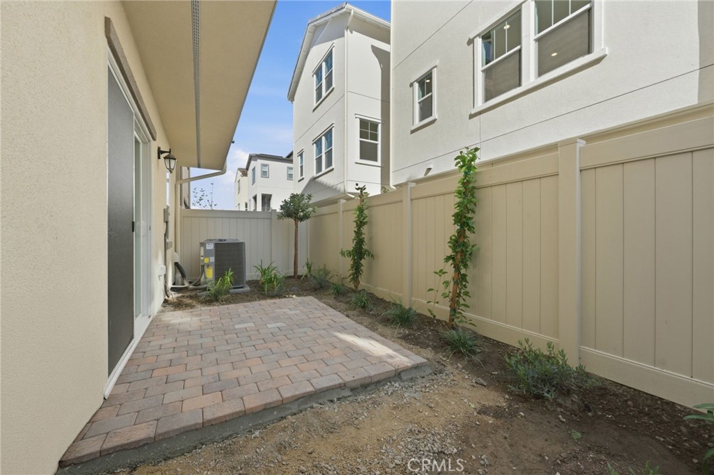 2511 Bombay Street Property Photo 19
