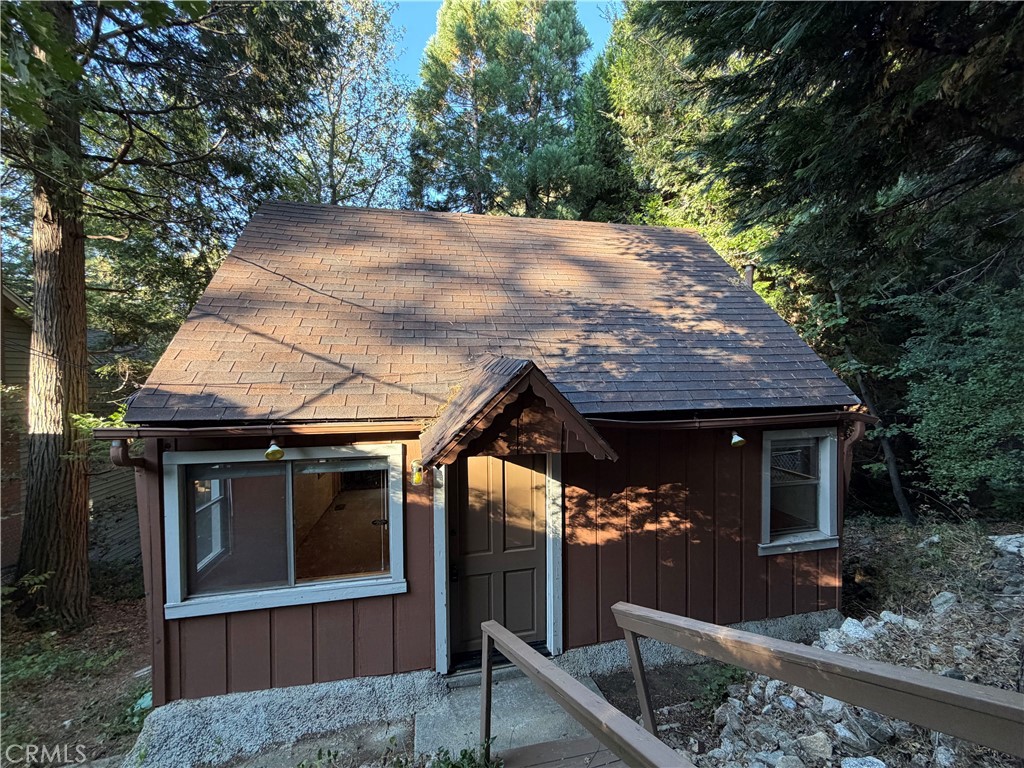 23679 Hillside Property Photo 1