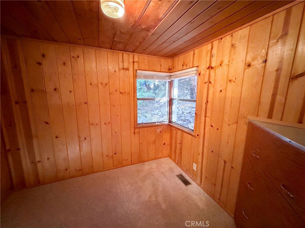 23679 Hillside Property Photo 12