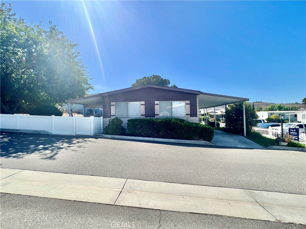 15181 Van Buren 10 Property Photo 1