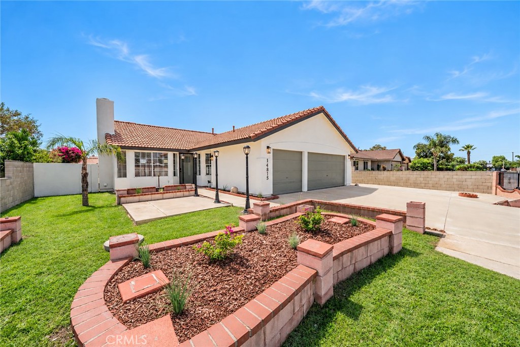14815 Hibiscus Property Photo 3