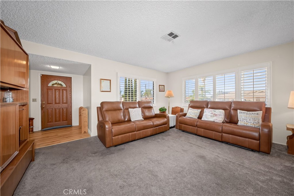 7195 Seine Property Photo 8
