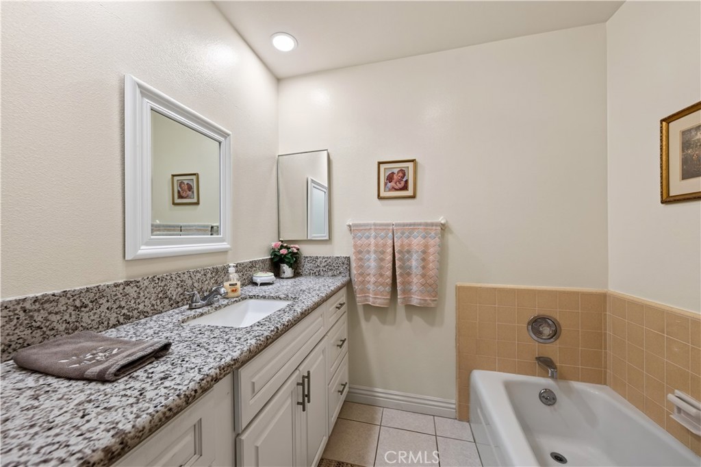 7195 Seine Property Photo 19