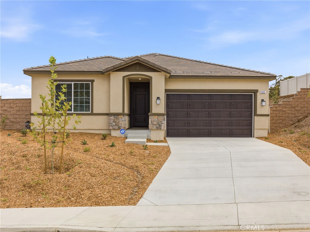 840 Sicily Property Photo 1