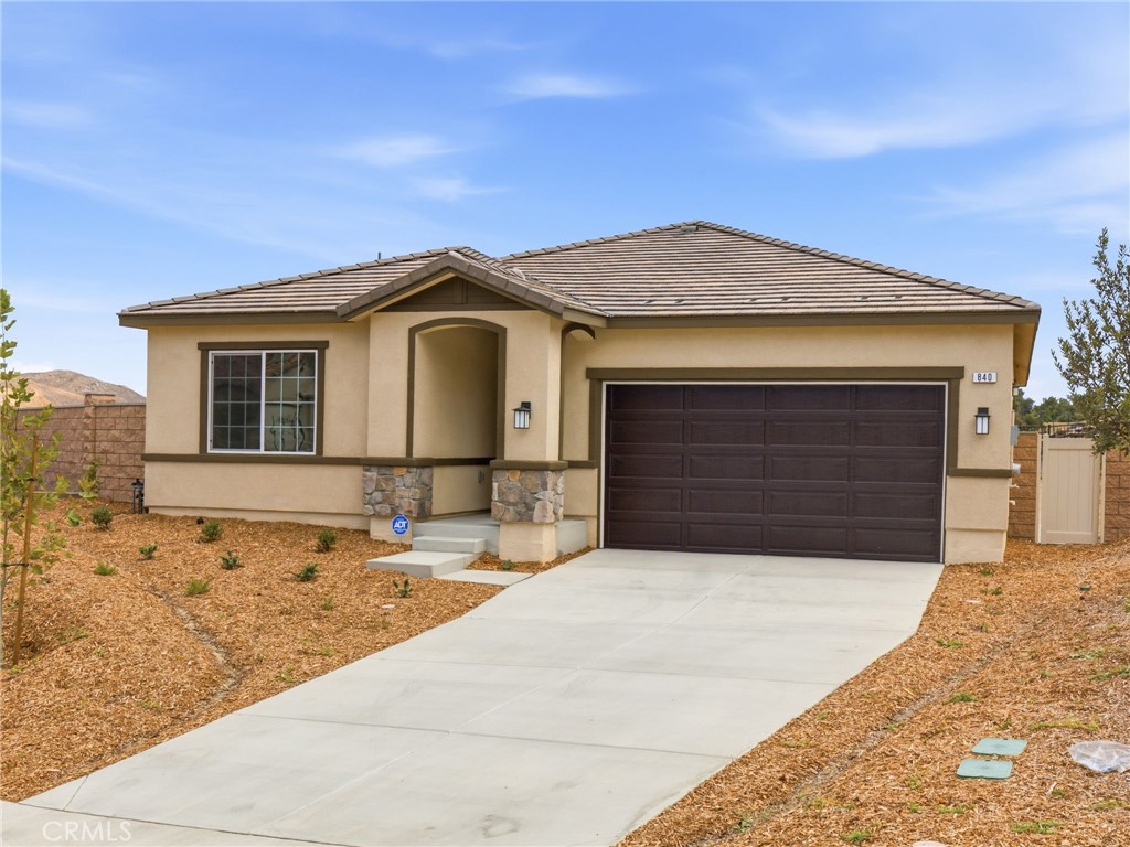 840 Sicily Property Photo 2