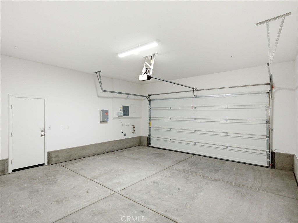 840 Sicily Property Photo 28