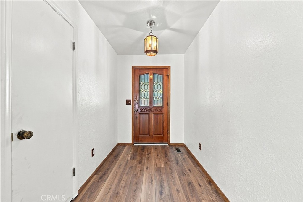 432 E Mountain View Boulevard Property Photo 6