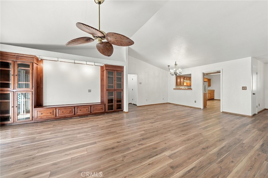 432 E Mountain View Boulevard Property Photo 9