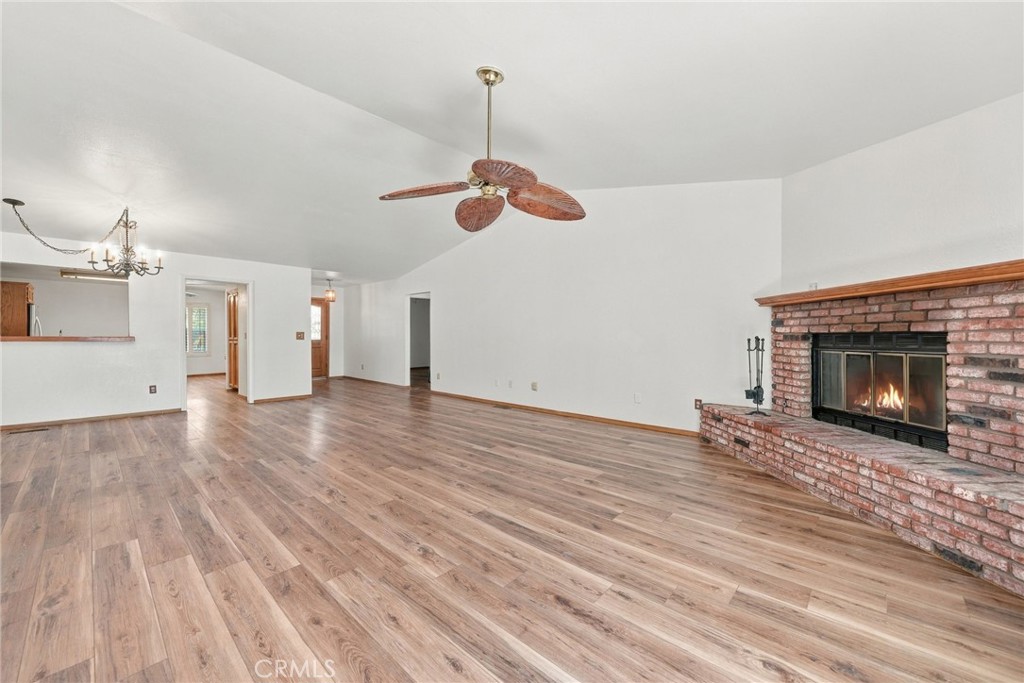 432 E Mountain View Boulevard Property Photo 10