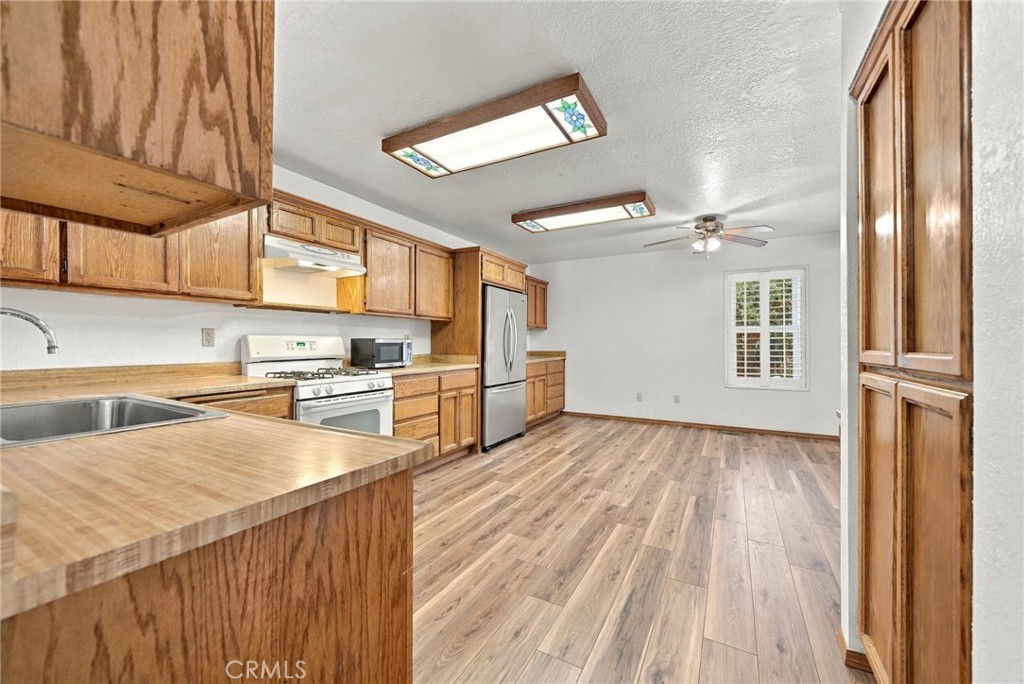 432 E Mountain View Boulevard Property Photo 12