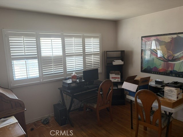 944 Kenwood Property Photo 5