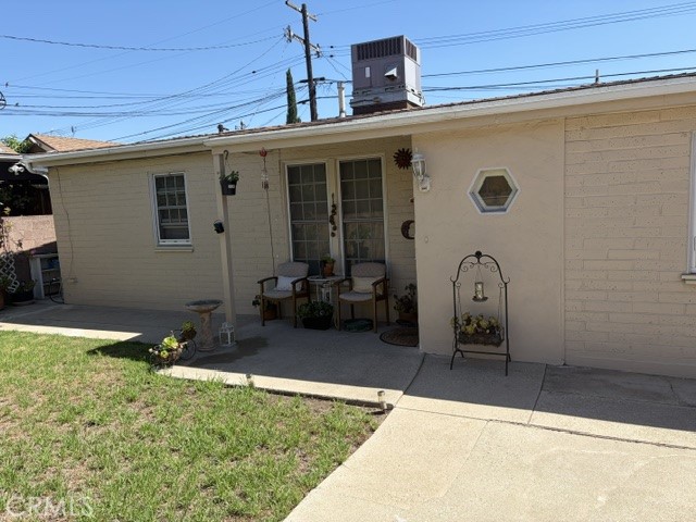 944 Kenwood Property Photo 13