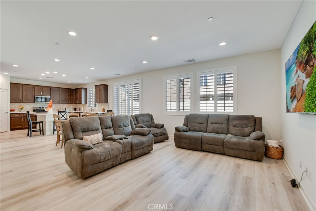 11536 Jack St Property Photo 6