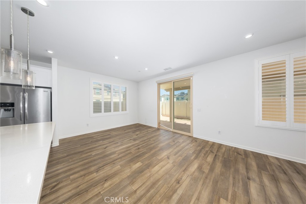 493 N Pinewood Avenue Property Photo 10