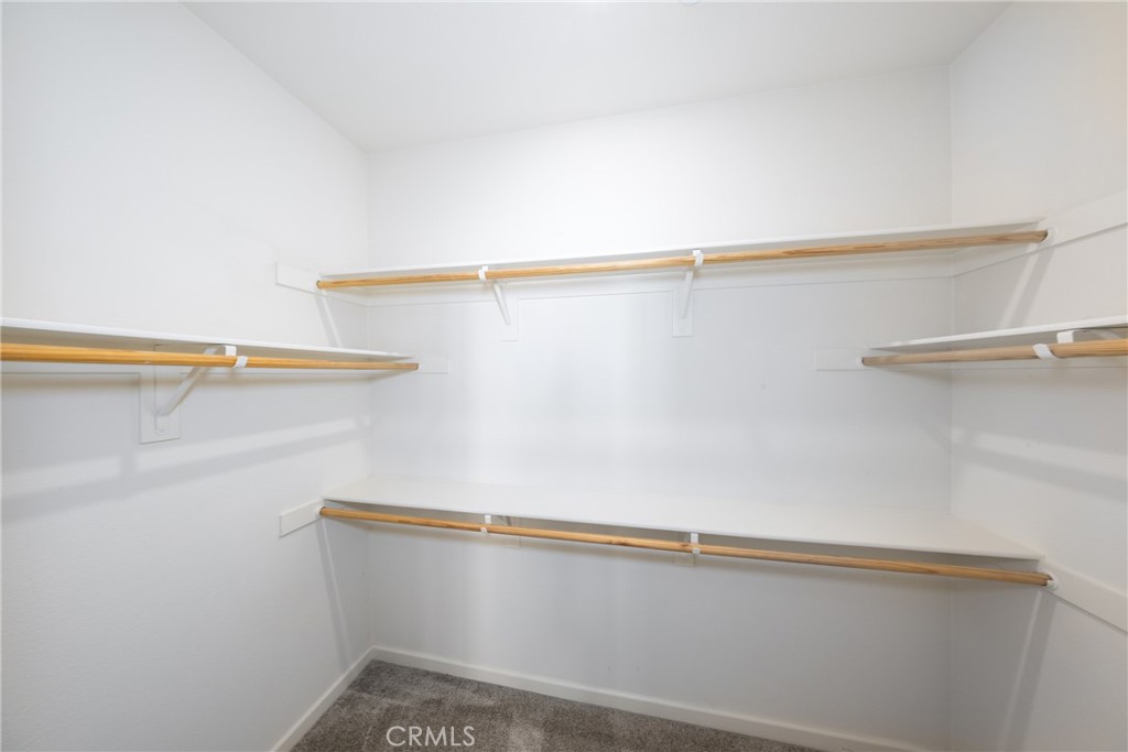 493 N Pinewood Avenue Property Photo 19