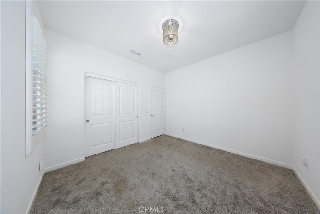 493 N Pinewood Avenue Property Photo 24