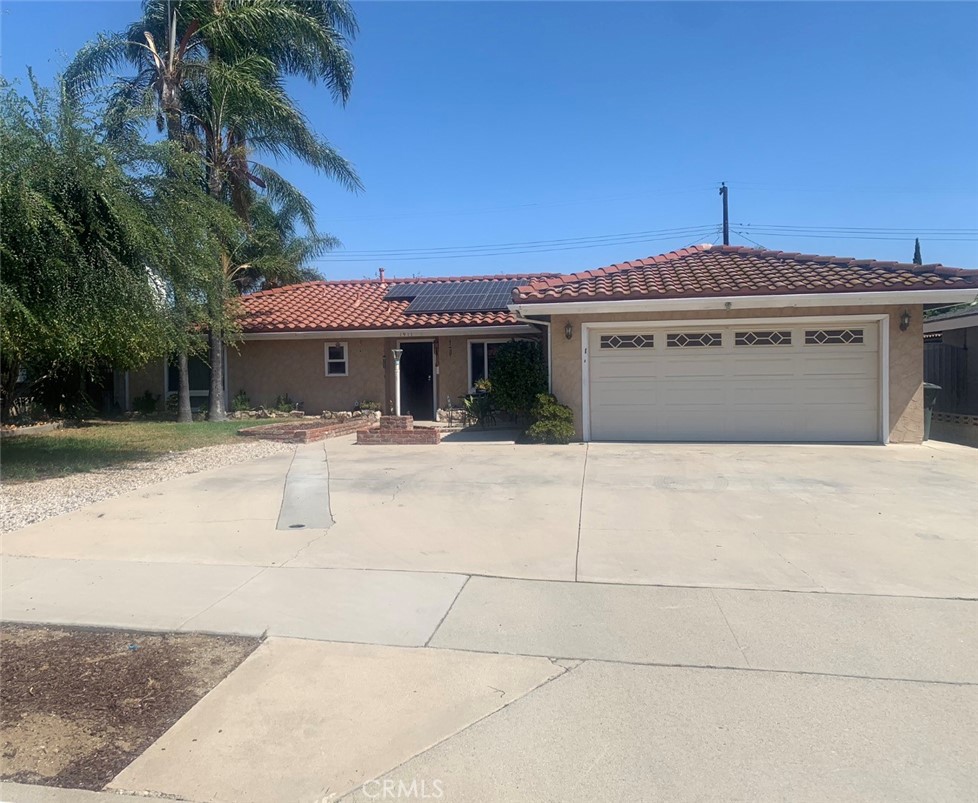 1911 Holly Avenue Property Photo 1