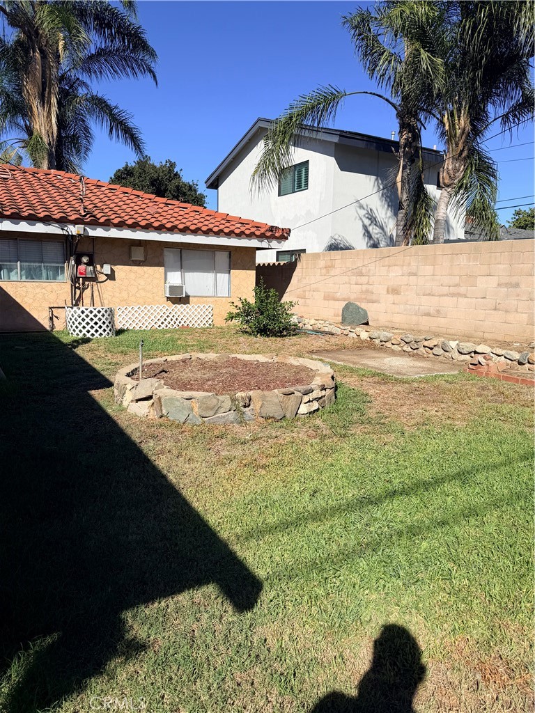 1911 Holly Avenue Property Photo 9