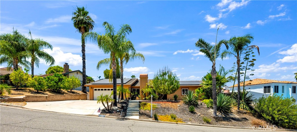 22862 Calcutta Property Photo 2