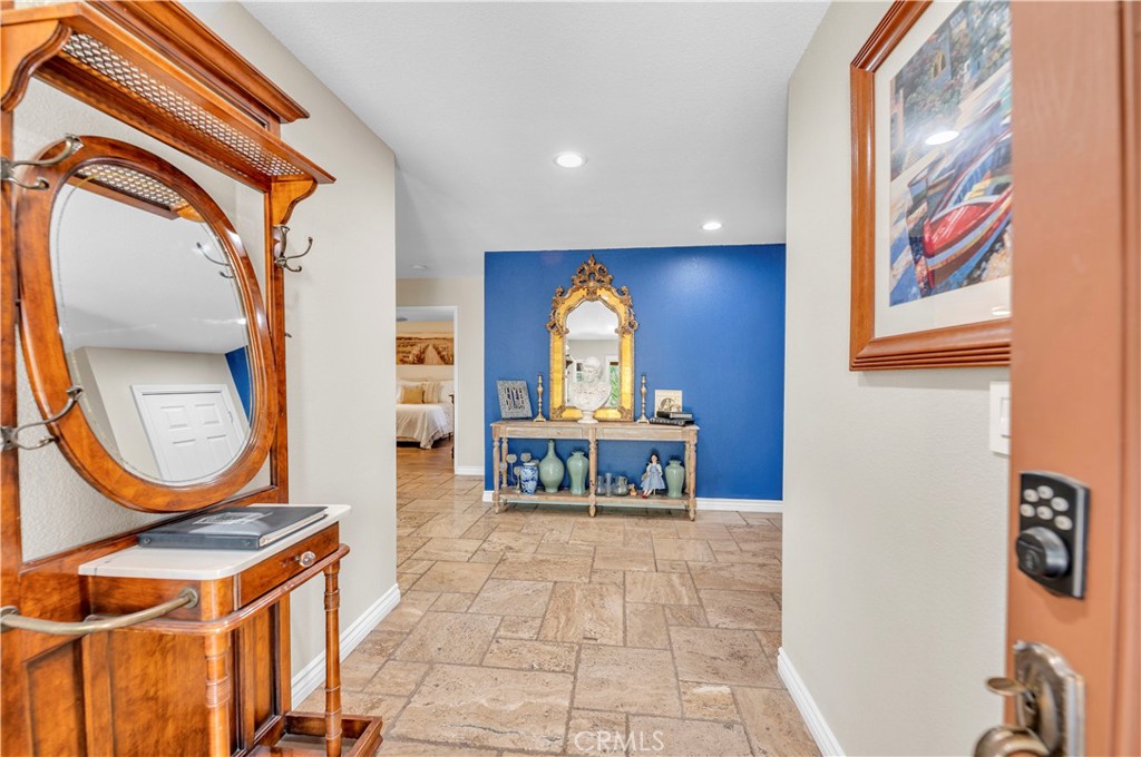 22862 Calcutta Property Photo 5