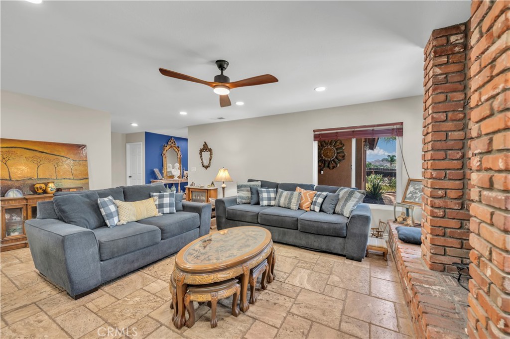 22862 Calcutta Property Photo 7