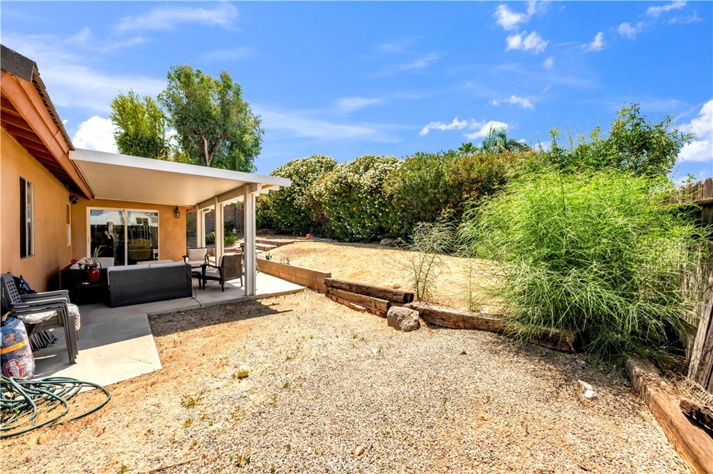 22862 Calcutta Property Photo 22
