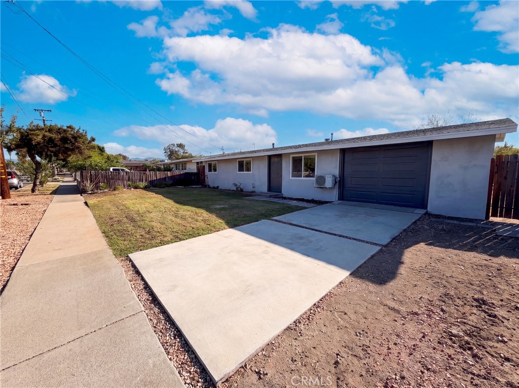8869 Tangelo Property Photo 1