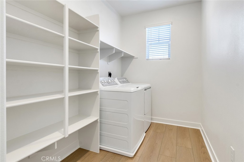 783 Railway Lane Property Photo 8