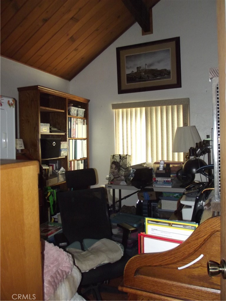 32909 Chipmunk Property Photo 12