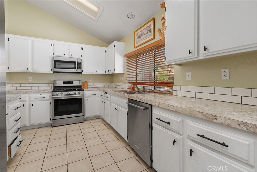 1004 Radka Property Photo 18