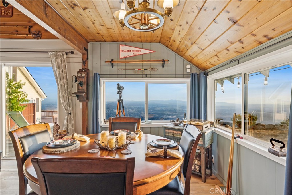 24187 Rockview Property Photo 11