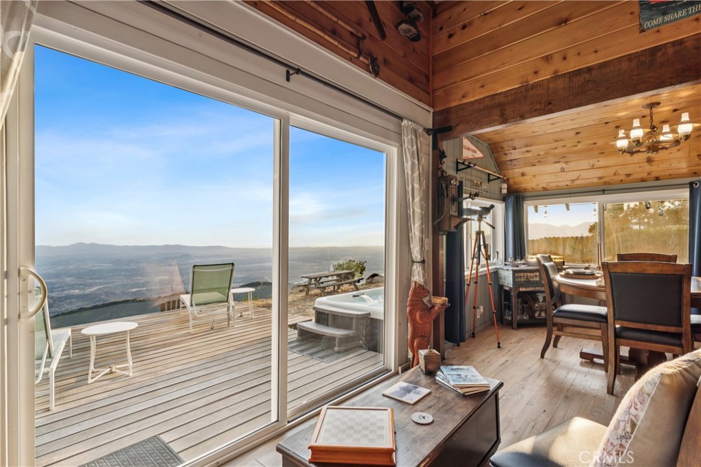 24187 Rockview Property Photo 12