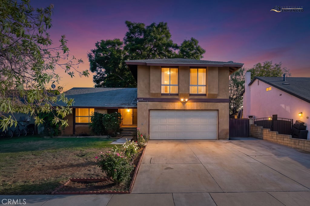 2538 E Canterbury E Property Photo 2