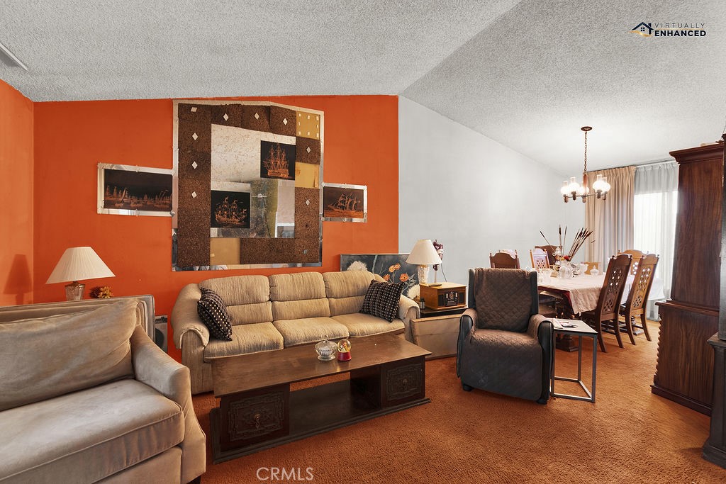 2538 E Canterbury E Property Photo 5
