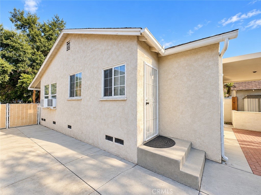 2784 N Mountain View Avenue Property Photo 20